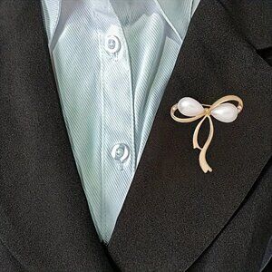 4/20 Chic Imitation Infinity Loop Pearl Bow Brooch Pin